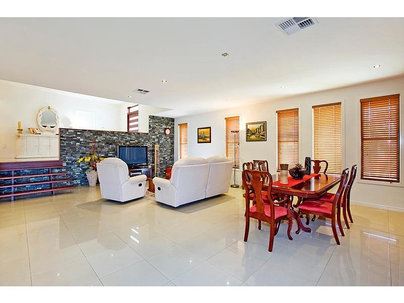 7 Avonlea Place, Eight Mile Plains QLD 4113