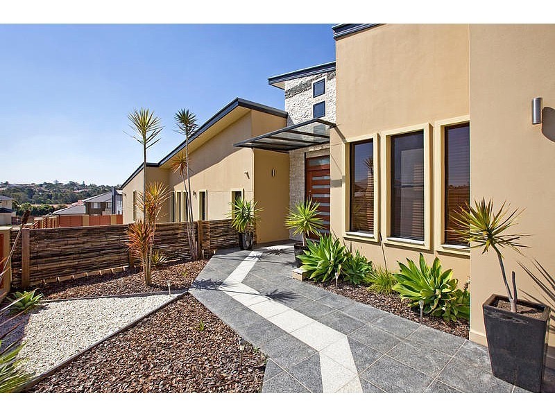 7 Avonlea Place, Eight Mile Plains QLD 4113