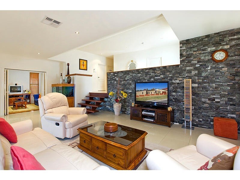 7 Avonlea Place, Eight Mile Plains QLD 4113