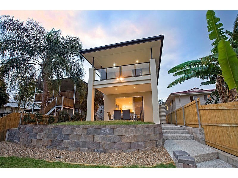 47 Pear Street, Greenslopes QLD 4120