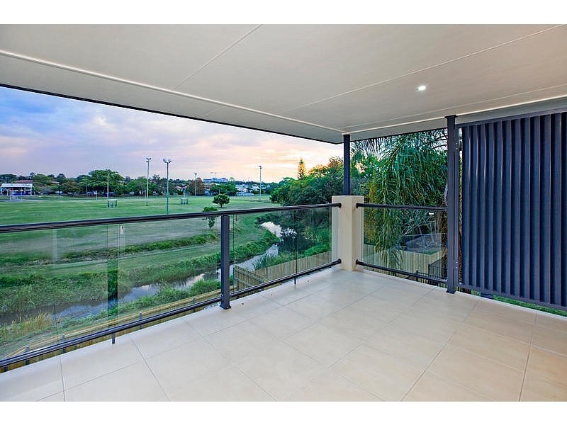 47 Pear Street, Greenslopes QLD 4120