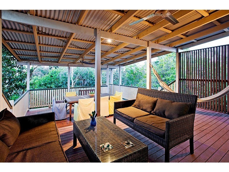 50 Shakespeare Street, Coorparoo QLD 4151