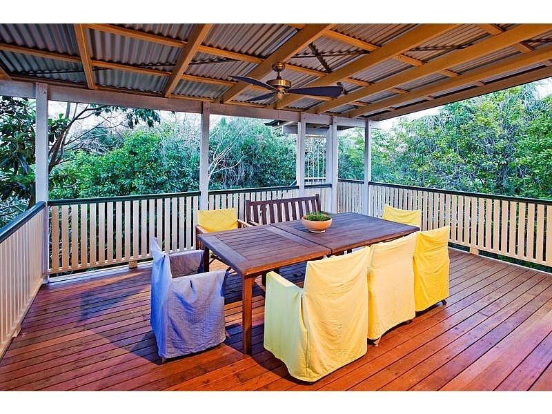 50 Shakespeare Street, Coorparoo QLD 4151