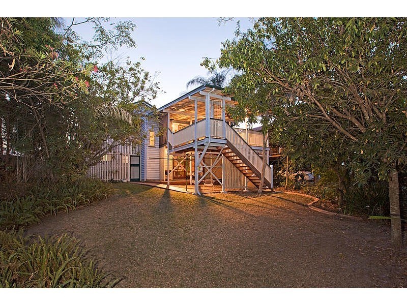 50 Shakespeare Street, Coorparoo QLD 4151