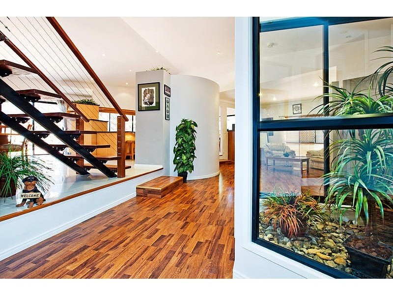 62 Regent Street, Eight Mile Plains QLD 4113