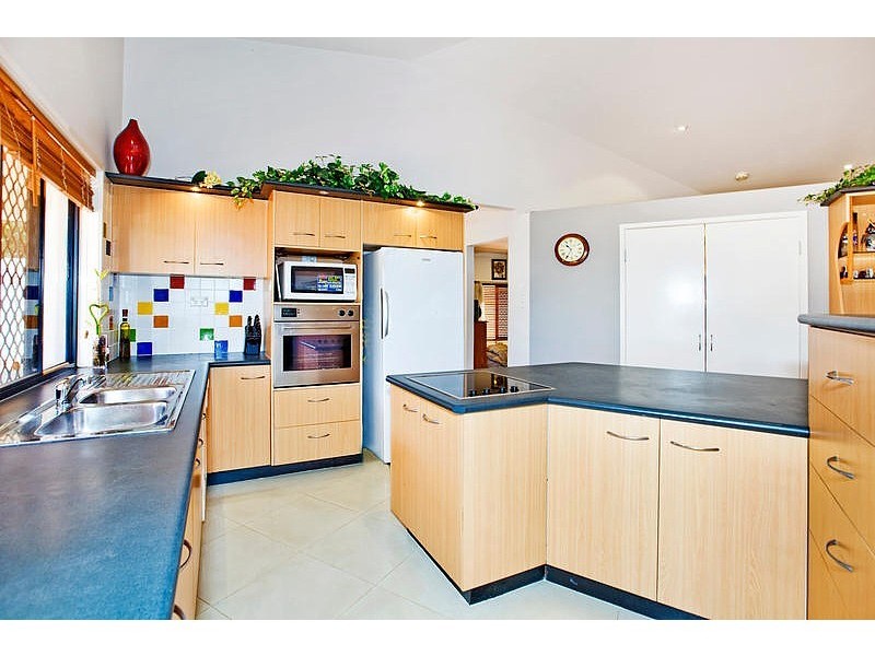 62 Regent Street, Eight Mile Plains QLD 4113