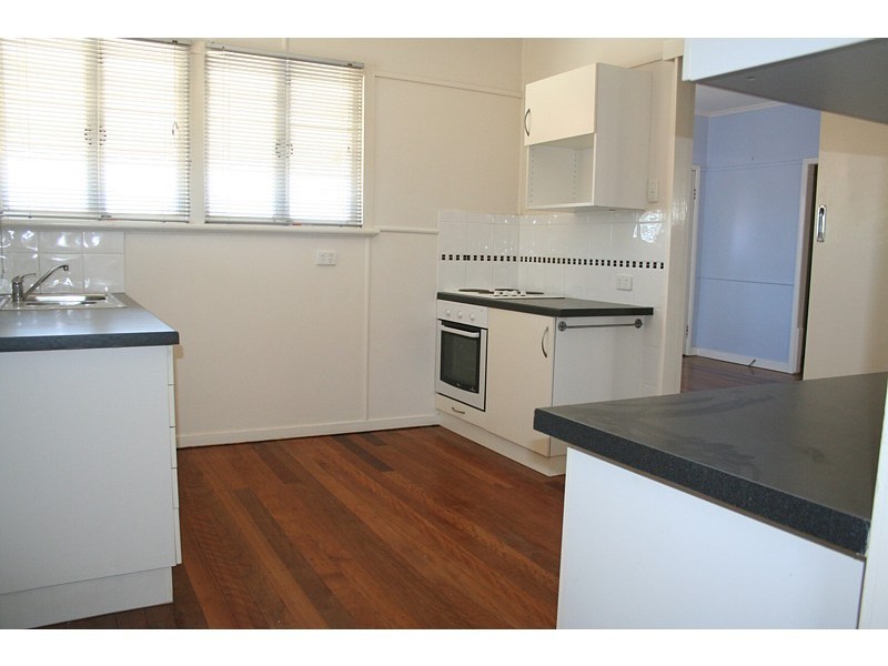 72 Sydney Avenue, Camp Hill QLD 4152