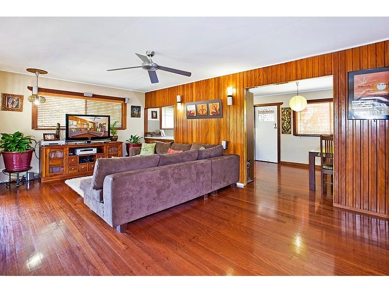 13 Fair Street, Wishart QLD 4122