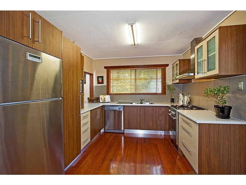 13 Fair Street, Wishart QLD 4122