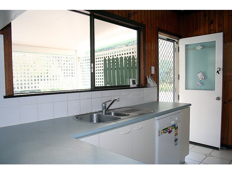 76 Weller Road, Tarragindi QLD 4121