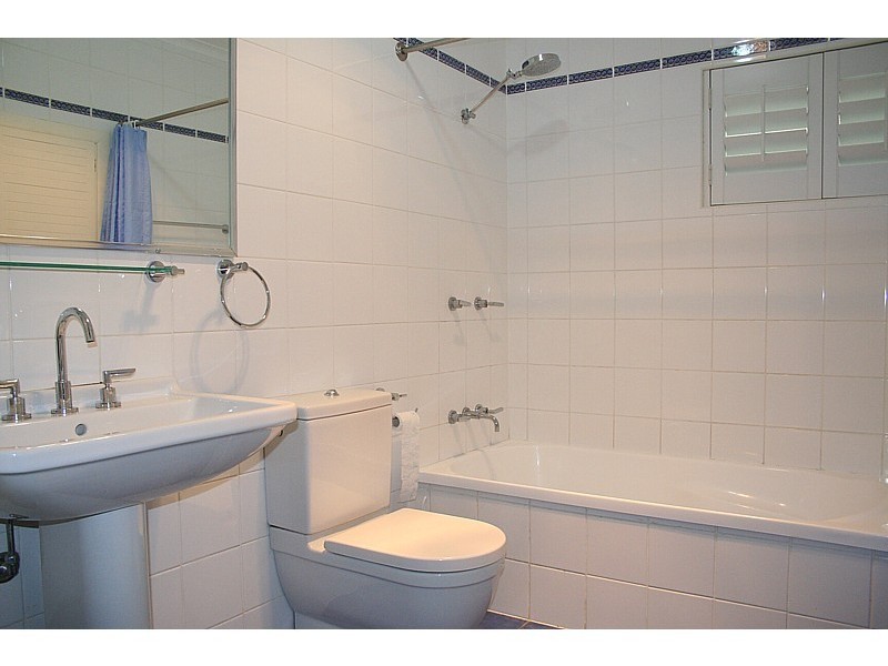 76 Weller Road, Tarragindi QLD 4121