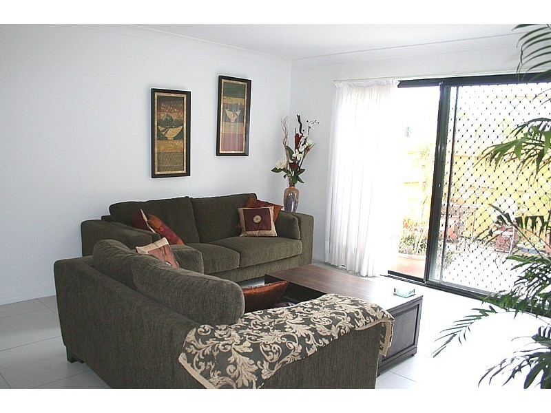 17/21 Boongall Road, Camp Hill QLD 4152