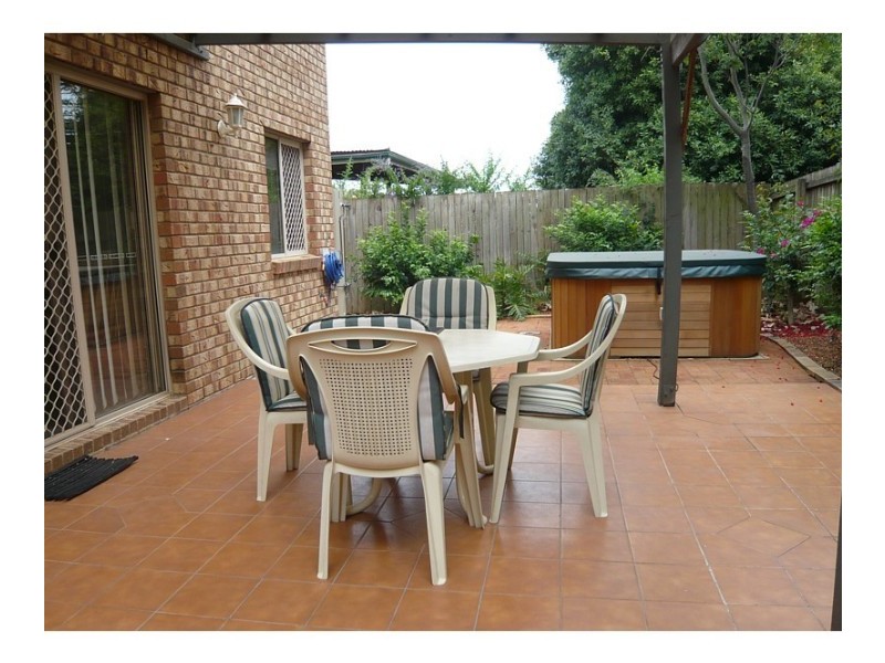 2/44 Helles Street, Moorooka QLD 4105