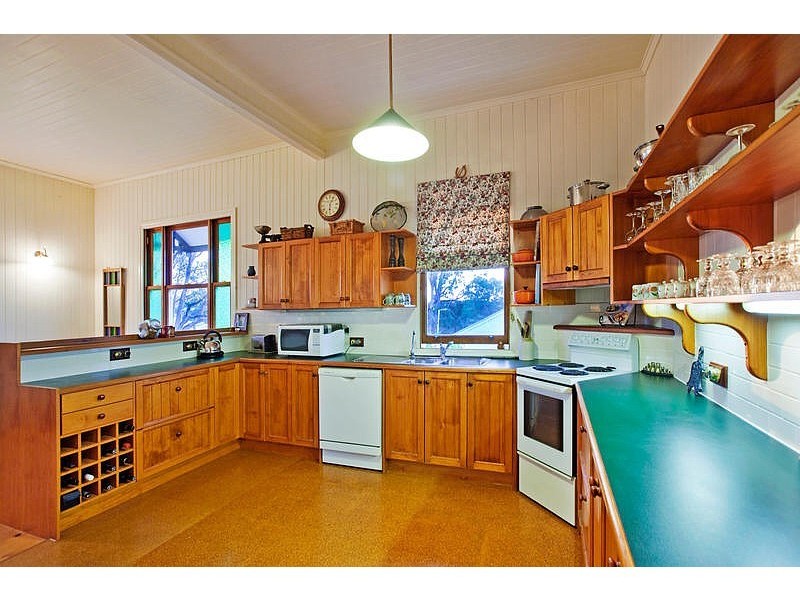 25 Martha Street, Camp Hill QLD 4152