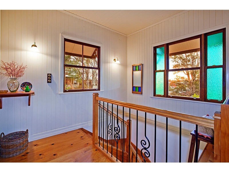 25 Martha Street, Camp Hill QLD 4152