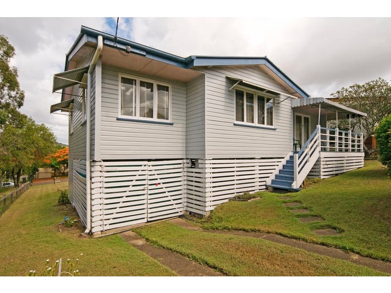 207 Newnham Road, Mount Gravatt East QLD 4122