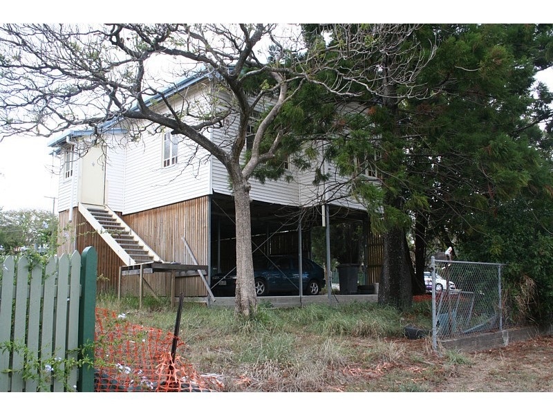 16 Delville Avenue, Moorooka QLD 4105