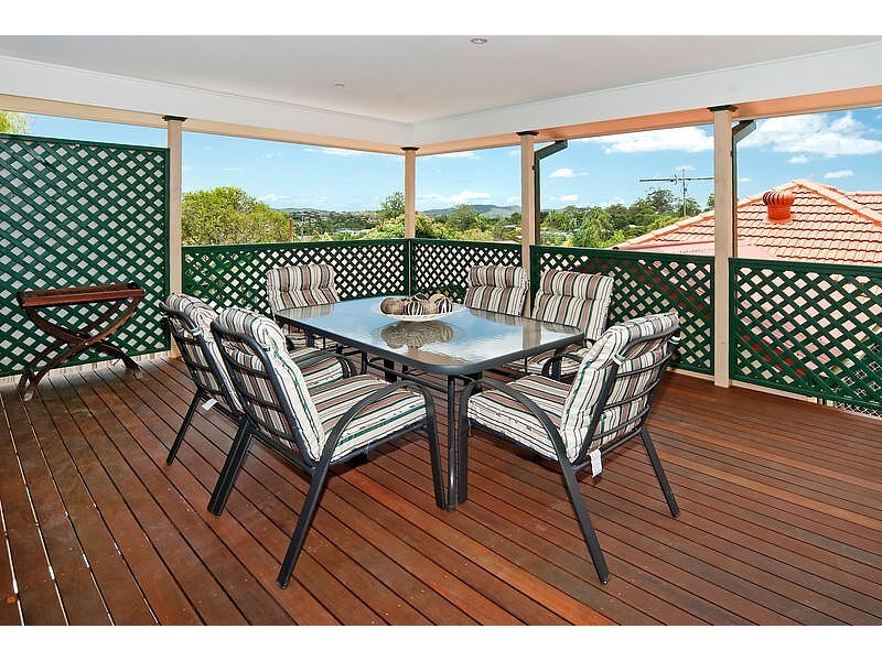 11 Croxley Street, Upper Mount Gravatt QLD 4122