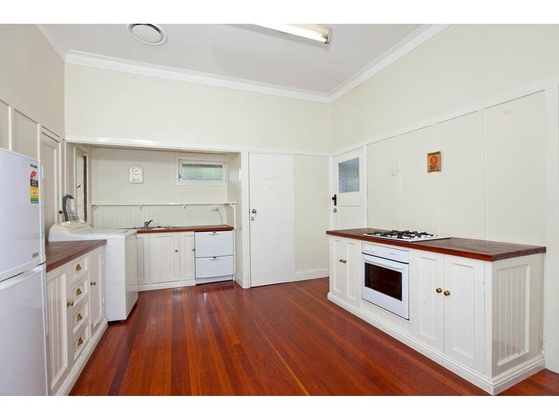701 Logan Road, Greenslopes QLD 4120