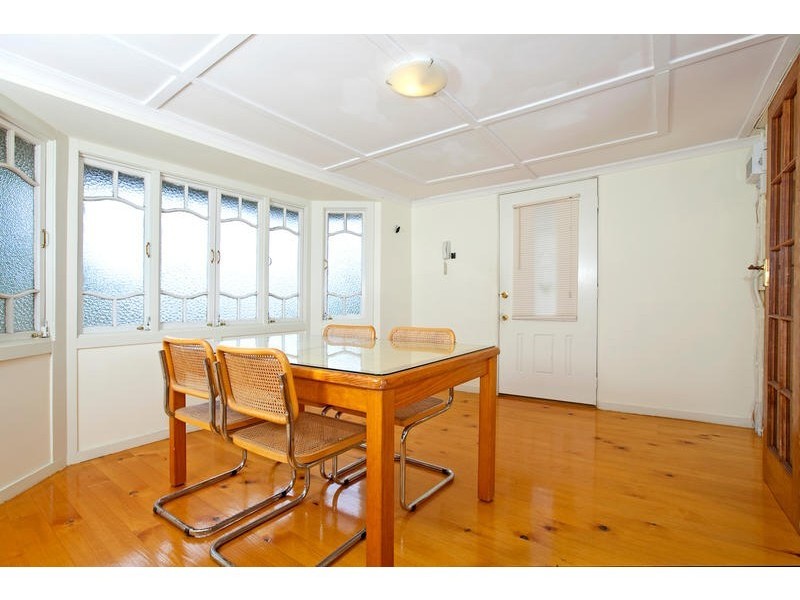 699 Logan Road, Greenslopes QLD 4120