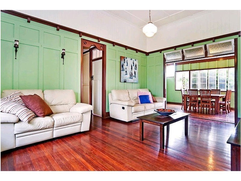 5 Margaret Street, Camp Hill QLD 4152