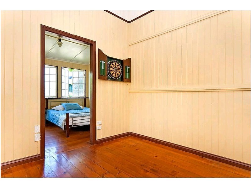 5 Margaret Street, Camp Hill QLD 4152