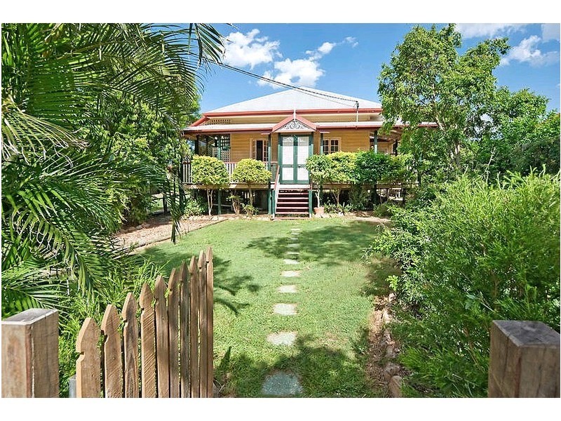 5 Margaret Street, Camp Hill QLD 4152