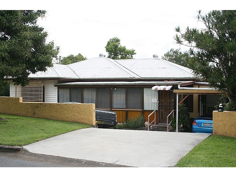 30 East Street, Camp Hill QLD 4152