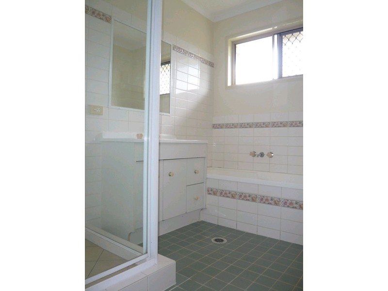 9 Mandarin Street, Coopers Plains QLD 4108