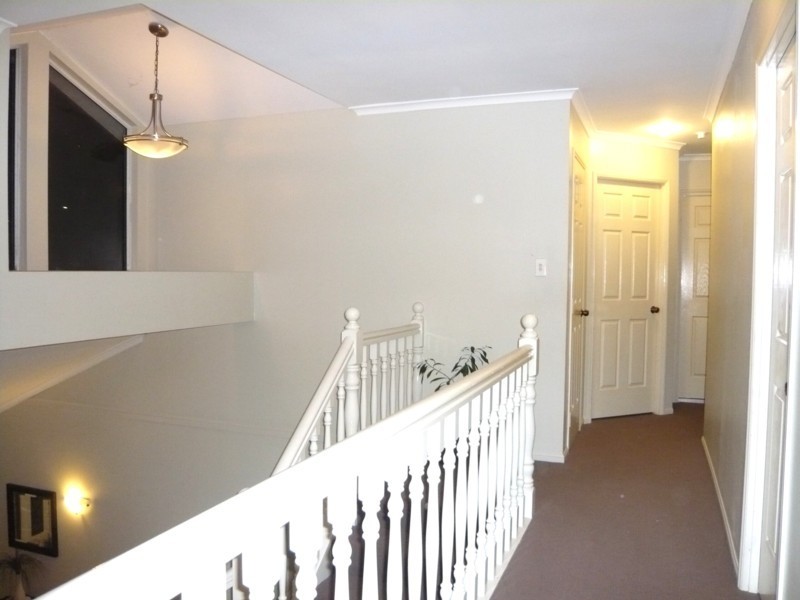 9 Vanderbilt Street, Eight Mile Plains QLD 4113