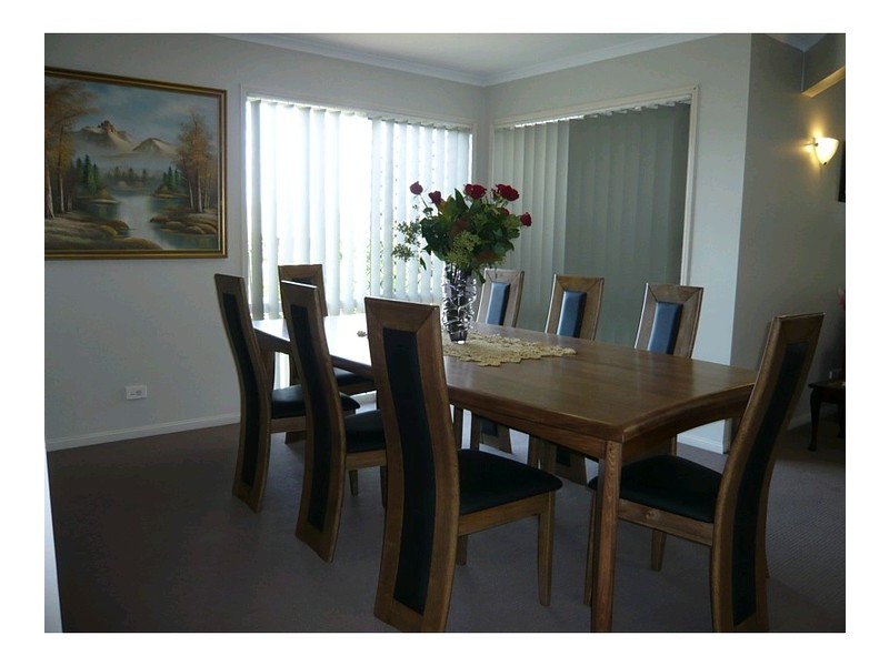 9 Vanderbilt Street, Eight Mile Plains QLD 4113