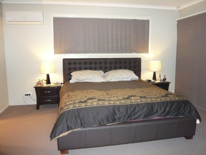 9 Vanderbilt Street, Eight Mile Plains QLD 4113