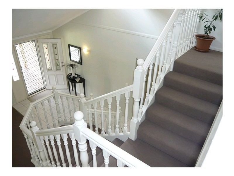 9 Vanderbilt Street, Eight Mile Plains QLD 4113