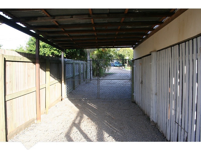 41 Birdwood Road, Holland Park QLD 4121