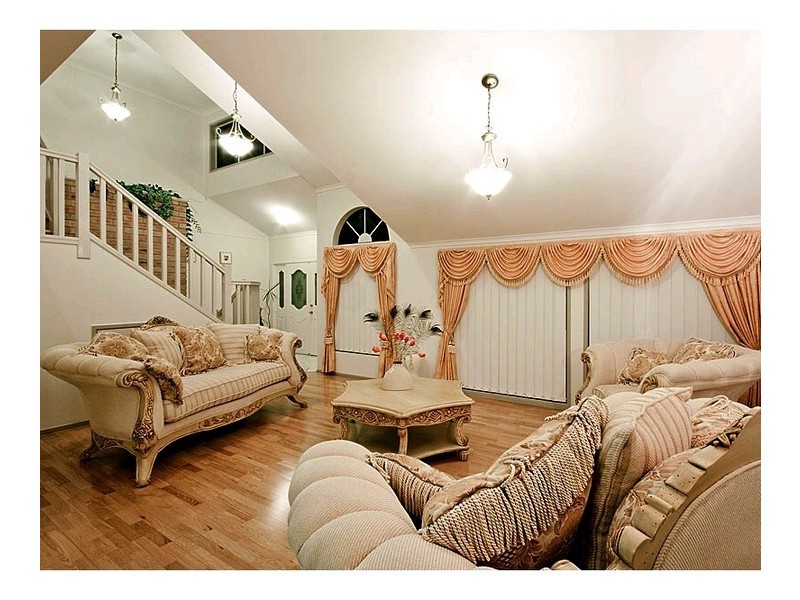 9 Chloe Close, Eight Mile Plains QLD 4113