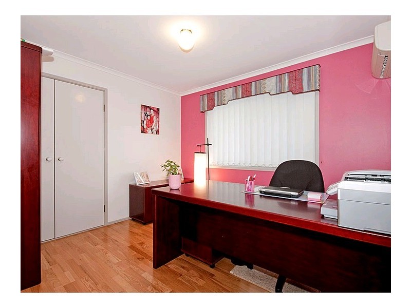 9 Chloe Close, Eight Mile Plains QLD 4113