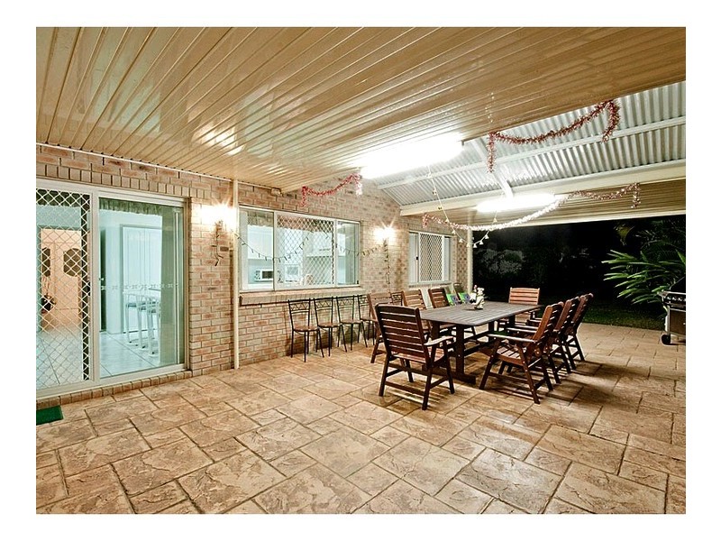 9 Chloe Close, Eight Mile Plains QLD 4113