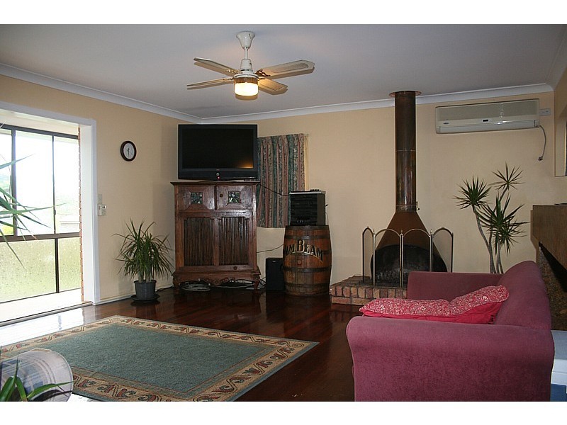 15 Hanover  Street, Macgregor QLD 4109