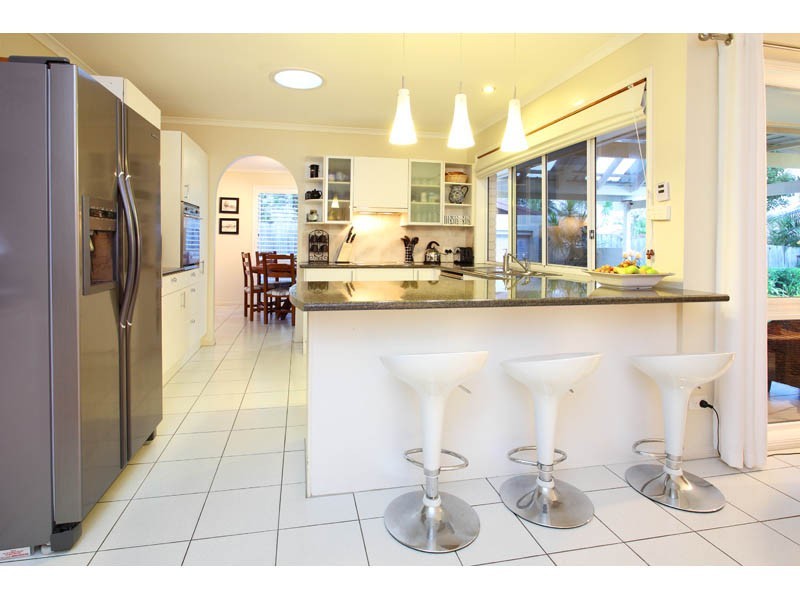 11 Greenwood Street, Wishart QLD 4122