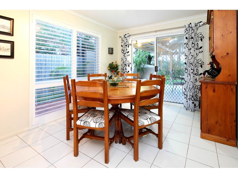 11 Greenwood Street, Wishart QLD 4122