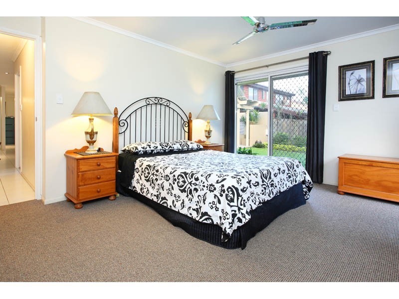 11 Greenwood Street, Wishart QLD 4122