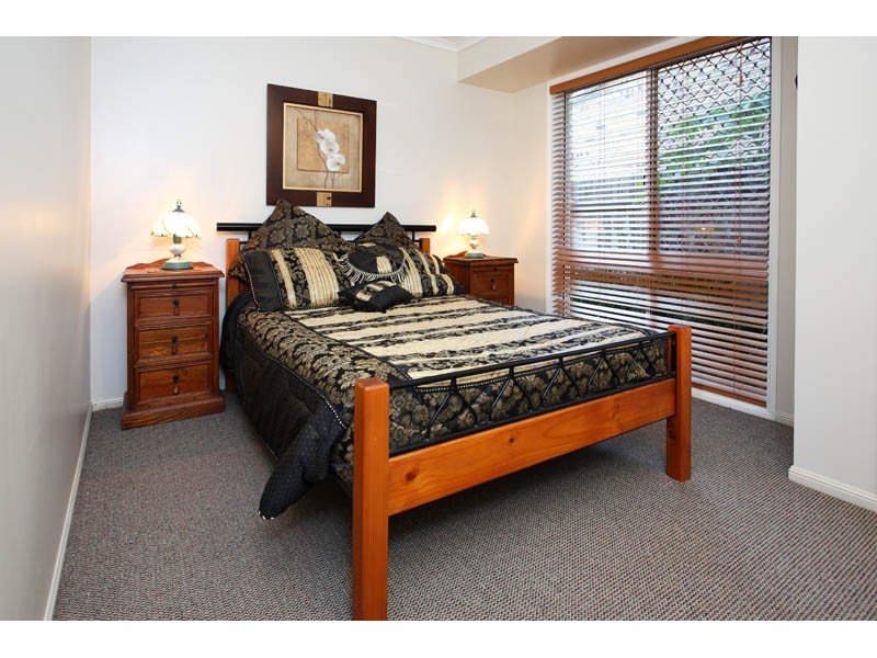 11 Greenwood Street, Wishart QLD 4122