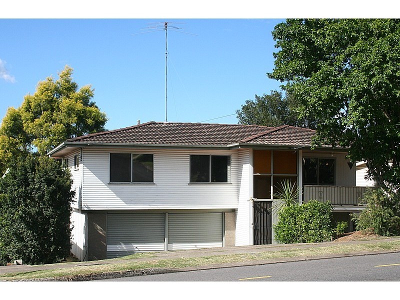 102 Newnham Road, Mount Gravatt East QLD 4122