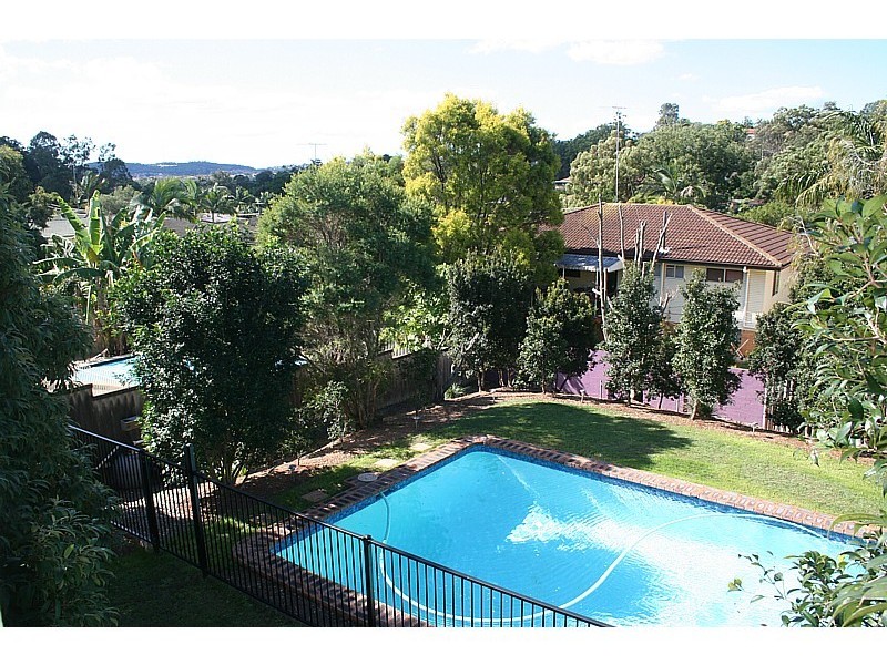 102 Newnham Road, Mount Gravatt East QLD 4122