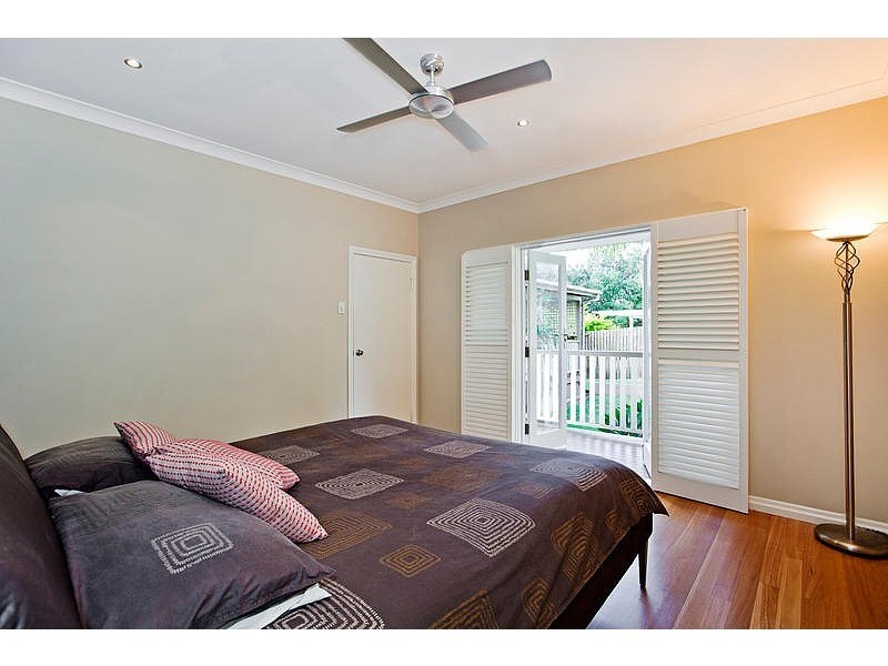 37 Cavillon Street, Holland Park QLD 4121