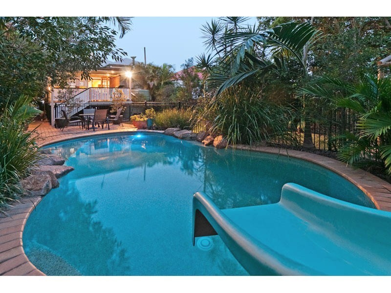 37 Henry Street, Greenslopes QLD 4120