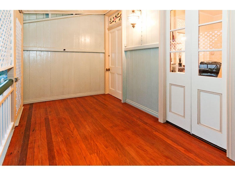 37 Henry Street, Greenslopes QLD 4120