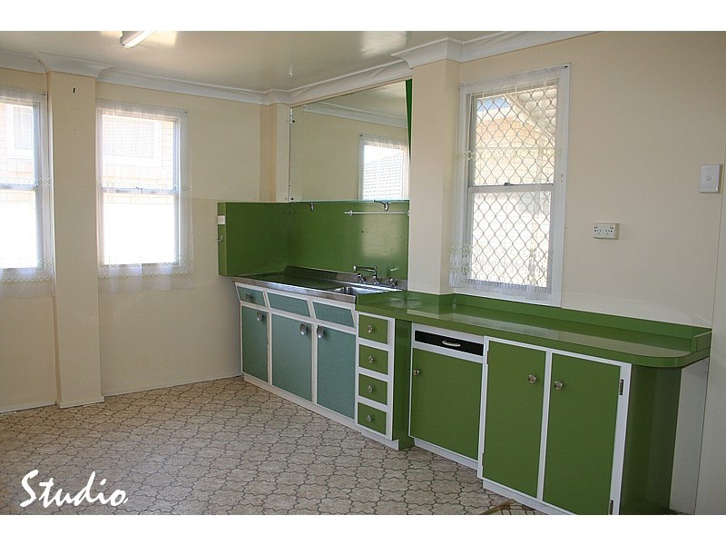 31 Latimer Street, Holland Park QLD 4121