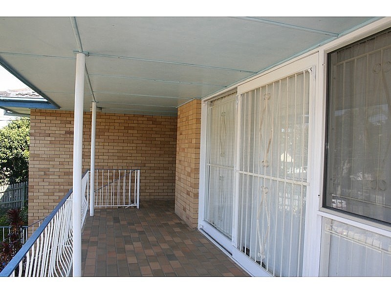 31 Latimer Street, Holland Park QLD 4121