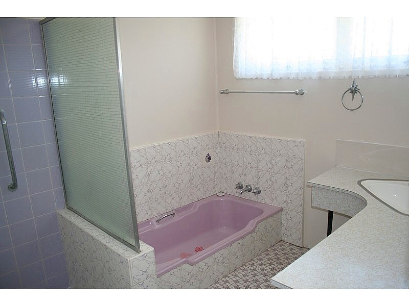 31 Latimer Street, Holland Park QLD 4121